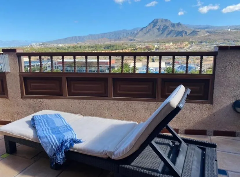 Apartment Ohana Atico Avenida Chayofita Los Cristianos  Spanien